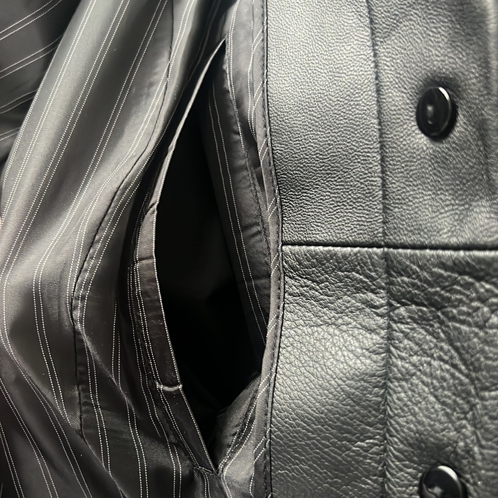 Pamela Dennis Black Leather Jacket Sleek Sophisticated Design - Picture 7 of 7